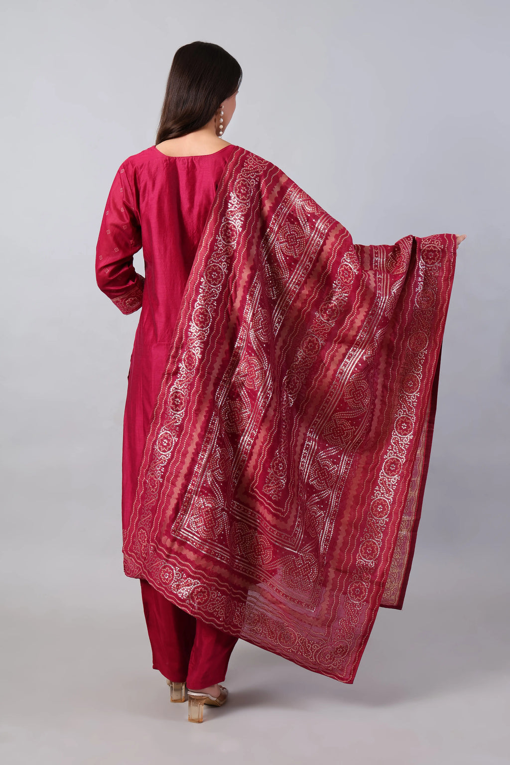 Magenta Heritage Chanderi Silk Kurta Set by Shuchi Man featuring a pink kurta with intricate embroidery and matching Banarasi dupatta.