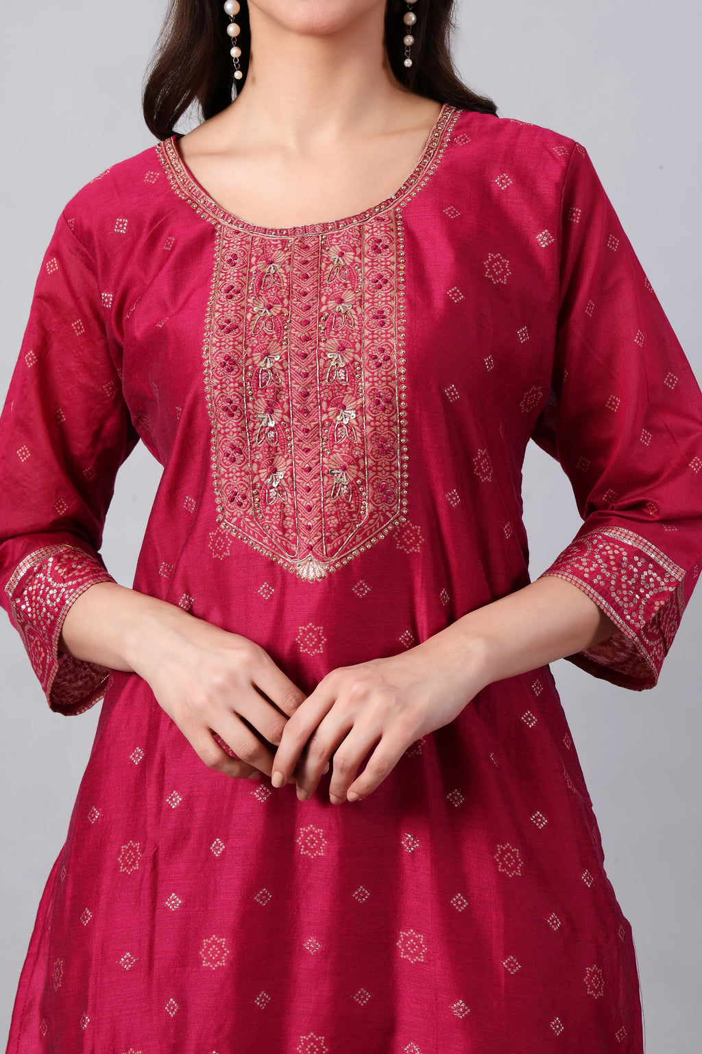 Magenta Heritage Chanderi Silk Kurta Set by Shuchi Man featuring intricate Banarasi dupatta and detailed embroidery.