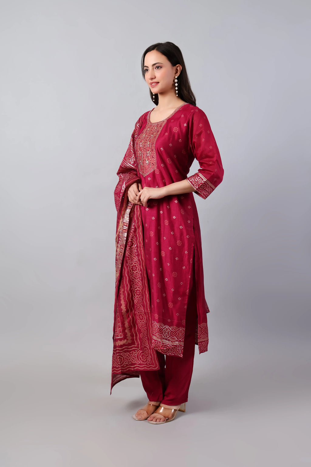 Magenta Heritage Chanderi Silk Kurta Set by Shuchi Man with a Banarasi dupatta, featuring intricate embroidery and traditional styling.